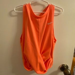 nike cropped athletic tank top!!